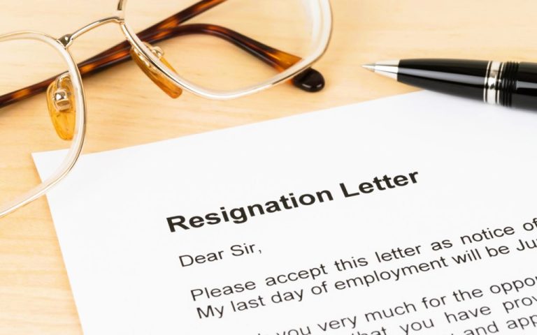 Resignation in the UAE: Notice Period, Labour Ban Rules, and Employee Rights
