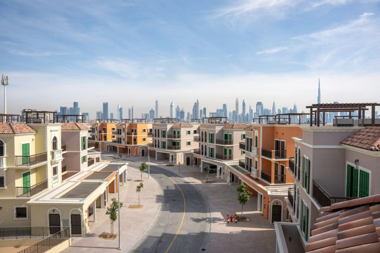 Transferring Property Ownership Between Family Members in Dubai: The DLD Gift Deed Process